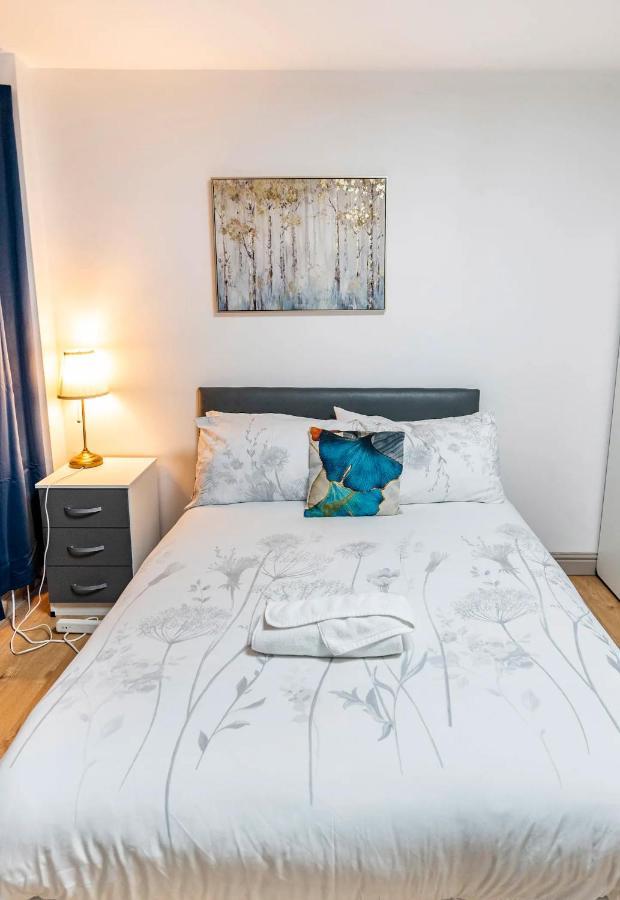 Double Bed Room In Flat Near Birmingham City Centre エクステリア 写真